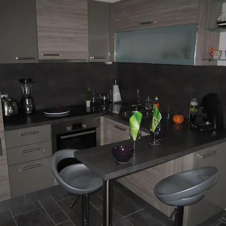 Les Clematites Apartment *