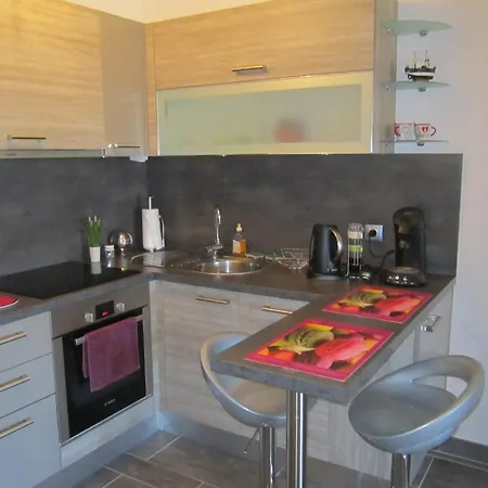Les Clematites Apartment *
